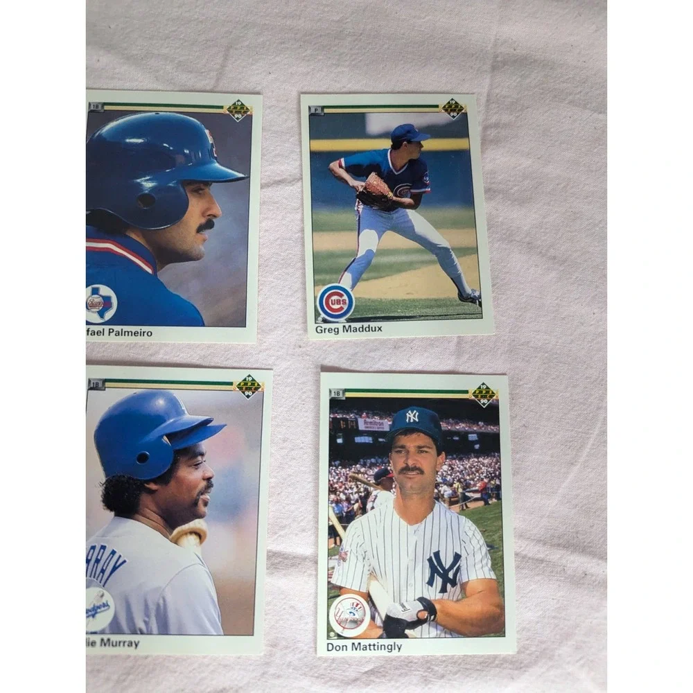 VTG 1990‎ 92 Baseball card lot Johnny Bench Sammy Sosa Greg Maddux Pascual Perez